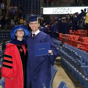 Meet your Posher, Louis